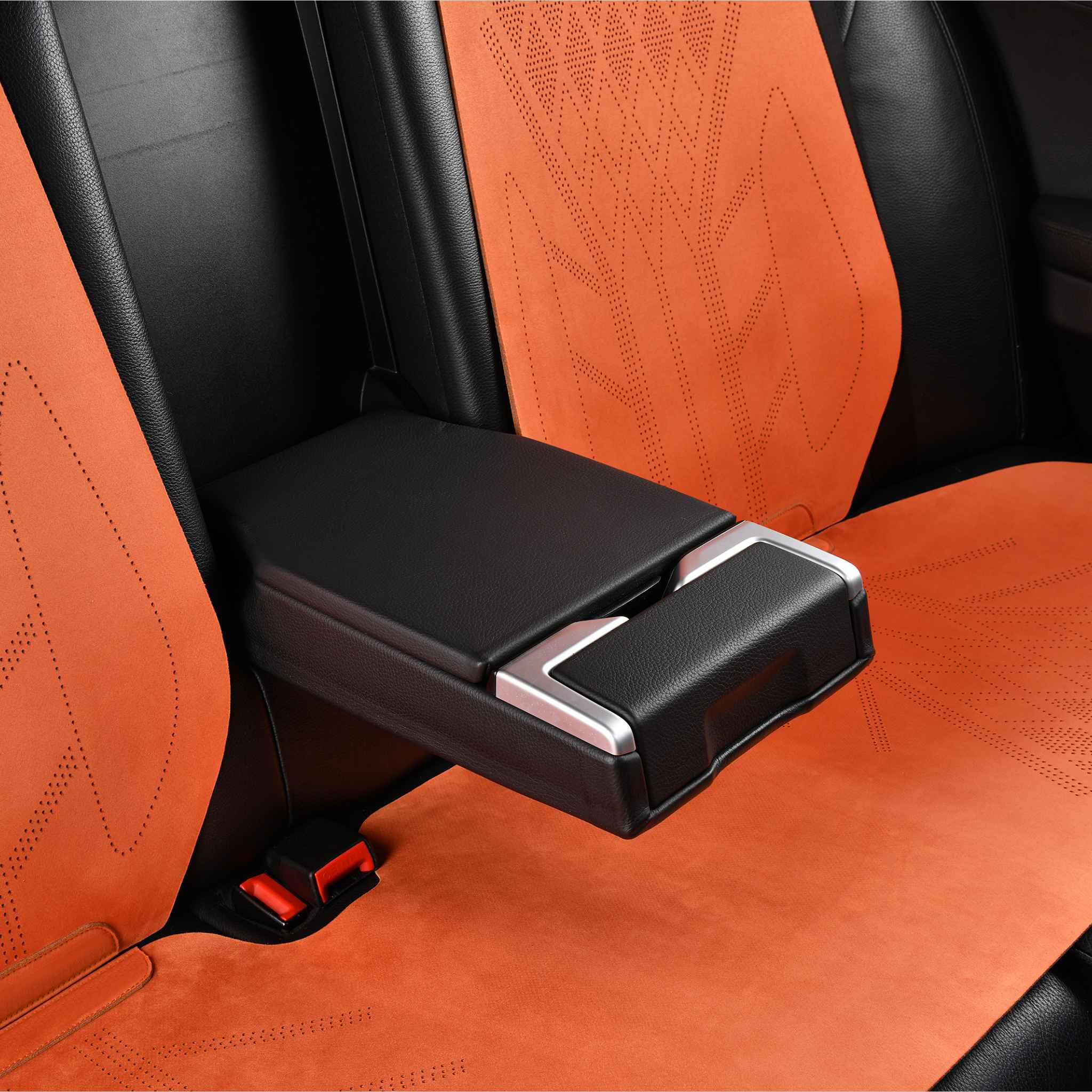 Luxus VeilFit™ OEM-Style Diamond Suede Car Seat Covers – Onyx Black