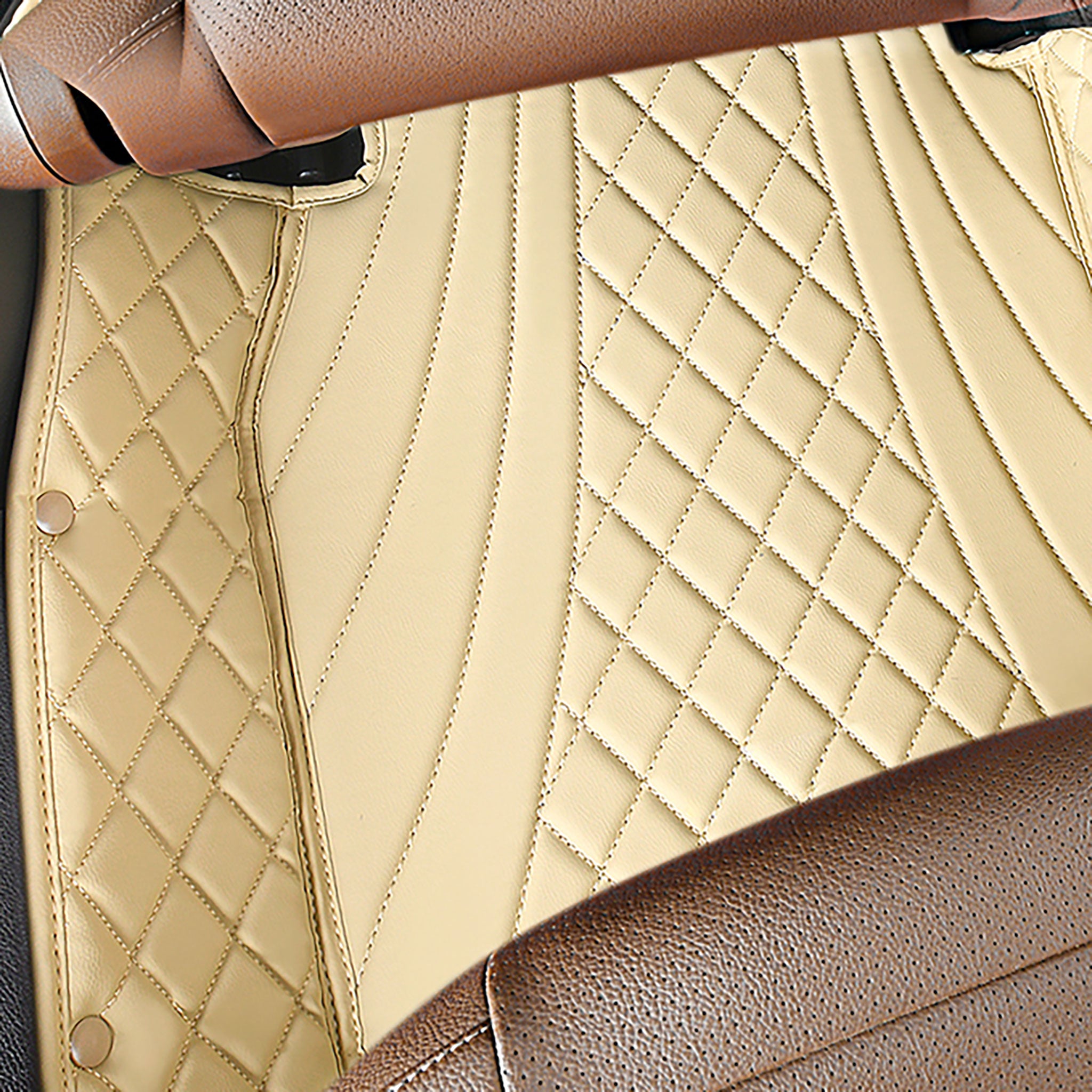 Luxus Car Mats™ - Set di tappetini per auto di lusso con cuciture nere e nere