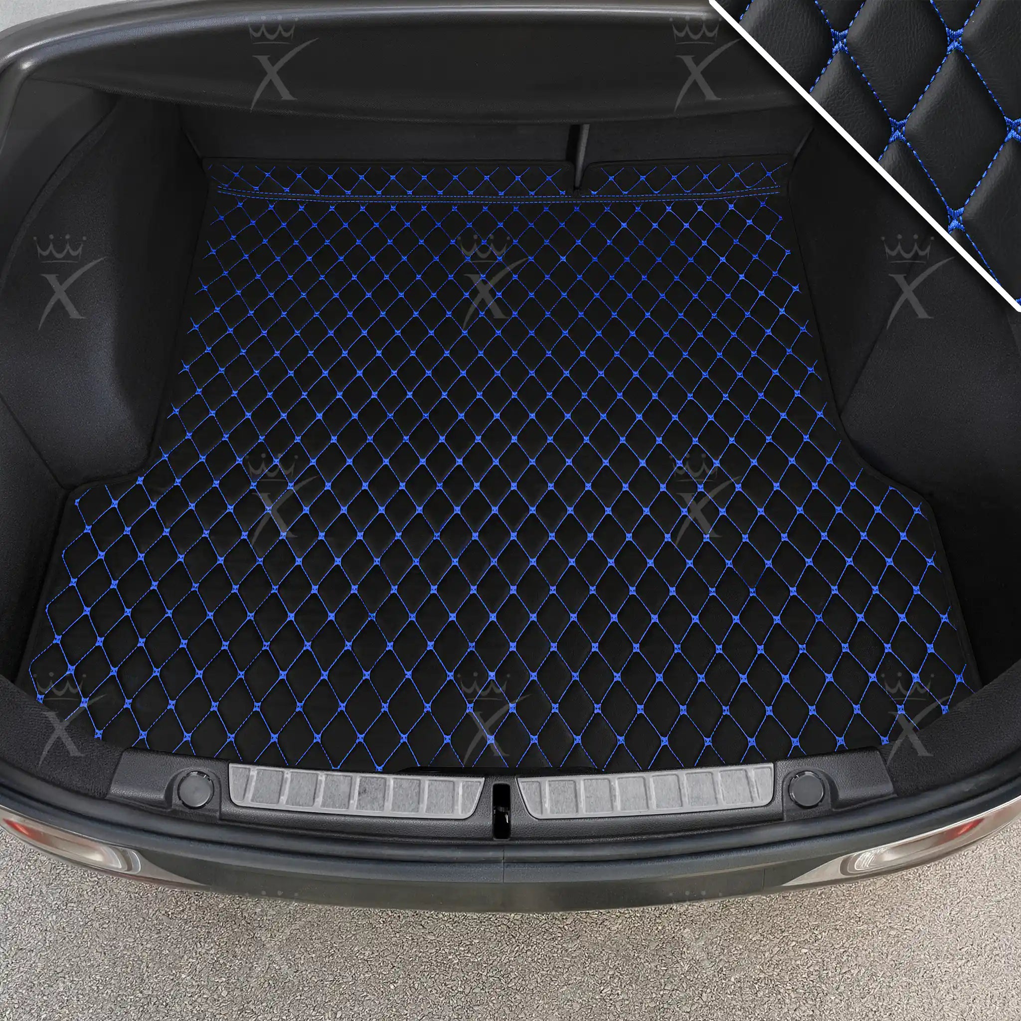 Luxus Car Mats™ - Zwarte en blauwe stiksels Luxe lederen koffer-/koffermat