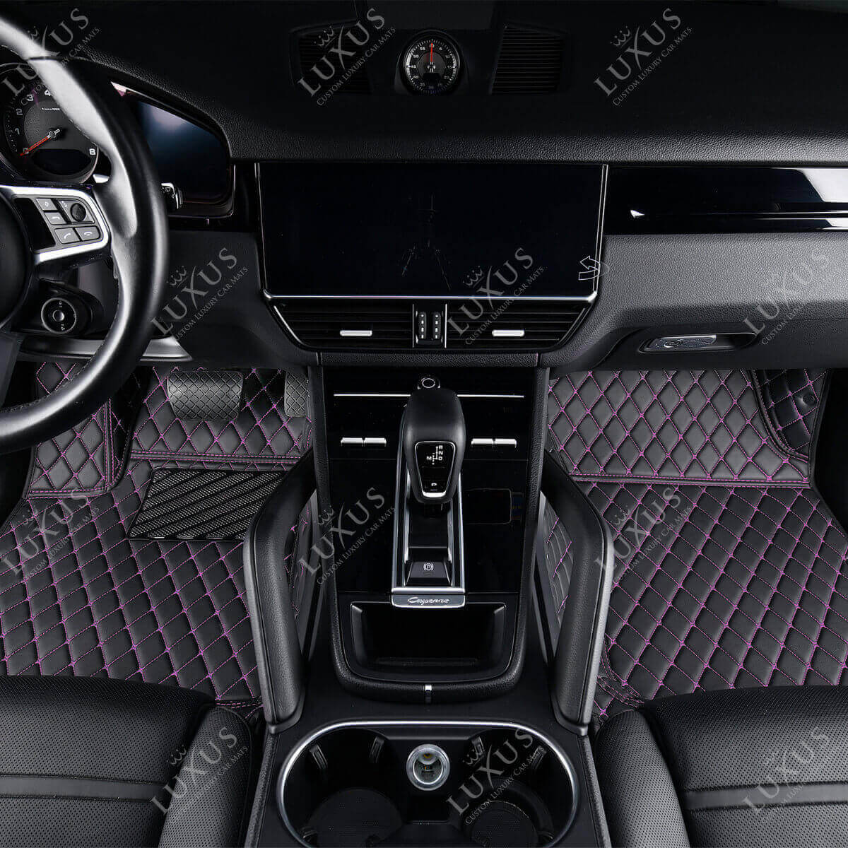 Luxus Car Mats™ – Luxus-Automatten-Set mit schwarzen und violetten Nähten