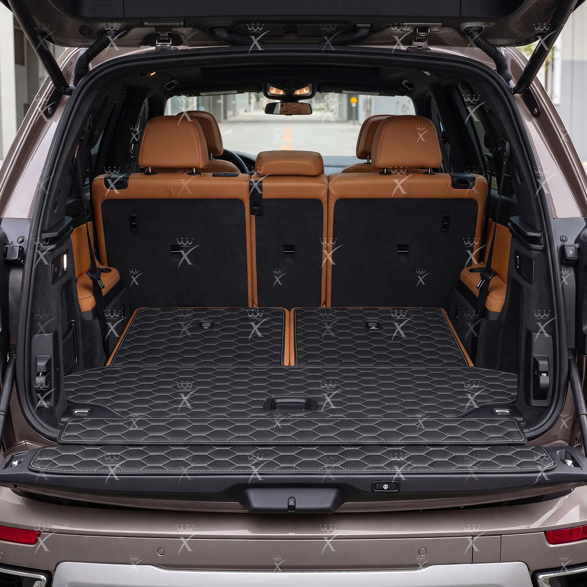 Luxus Honeycomb BaseFit Series Trunk Mat | Black & White Stitching