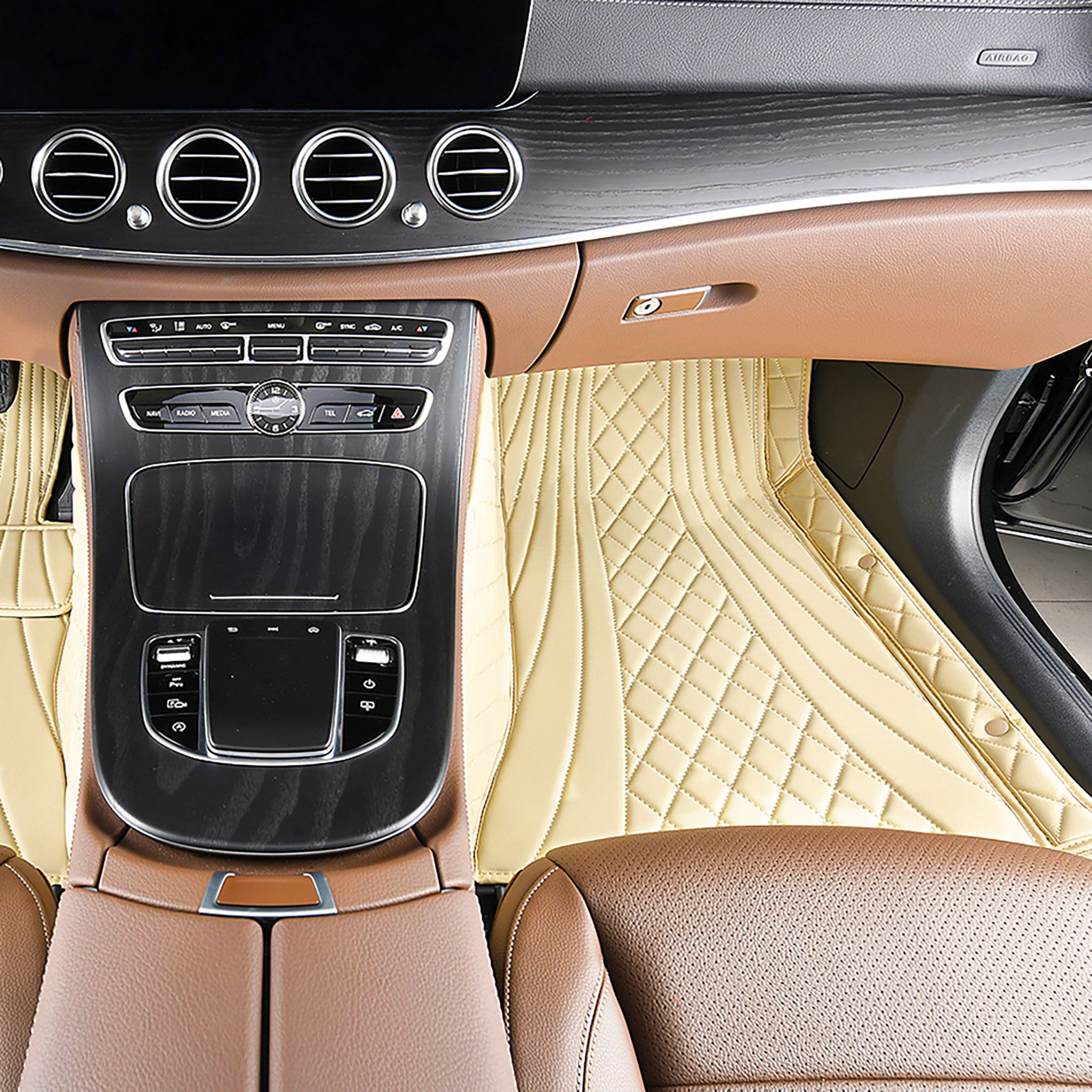 Luxus Car Mats™ - Set di tappetini per auto di lusso con cuciture nere e nere