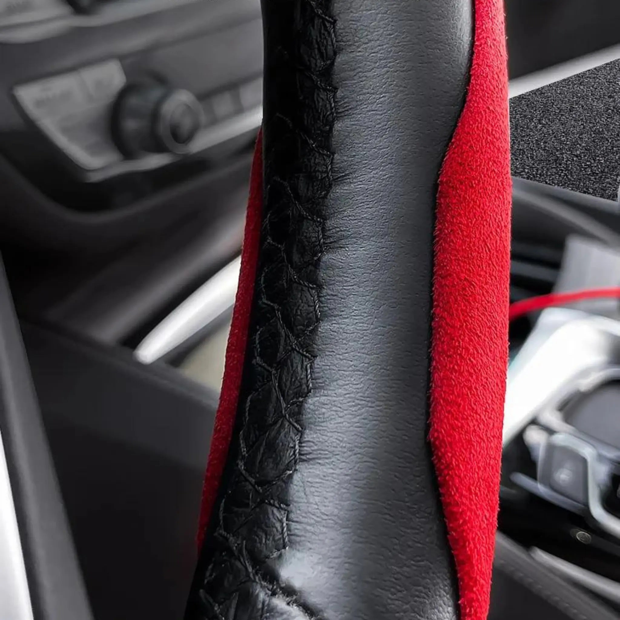 Luxus Suede Minimalist Steering Wheel Cover