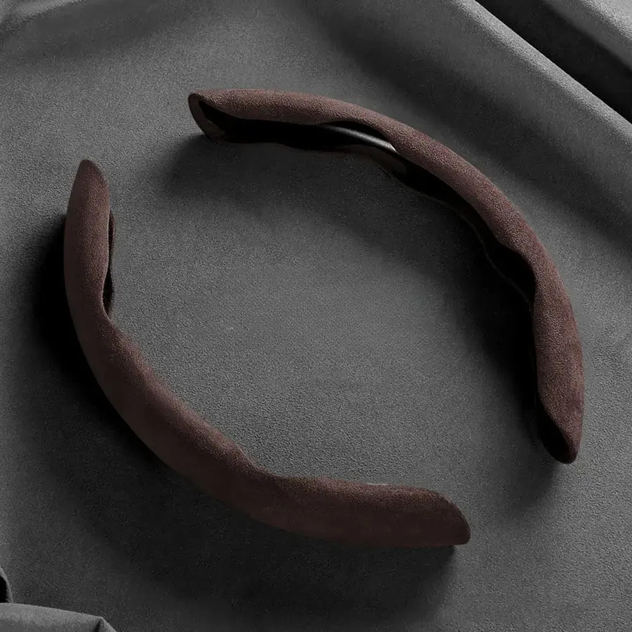 Luxus Suede Minimalist Steering Wheel Cover