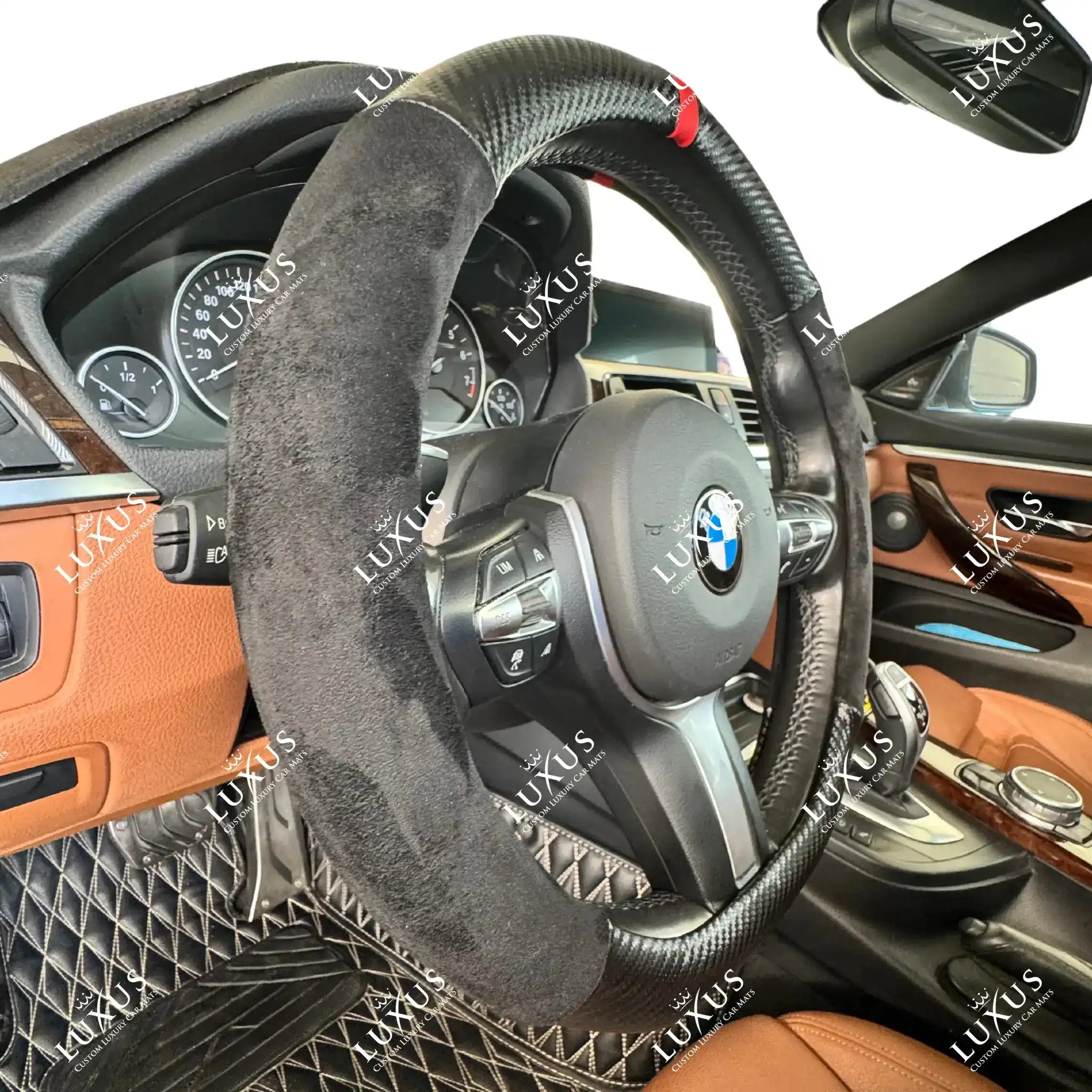 Luxus Carbon + Suede Full Steering Wheel Cover