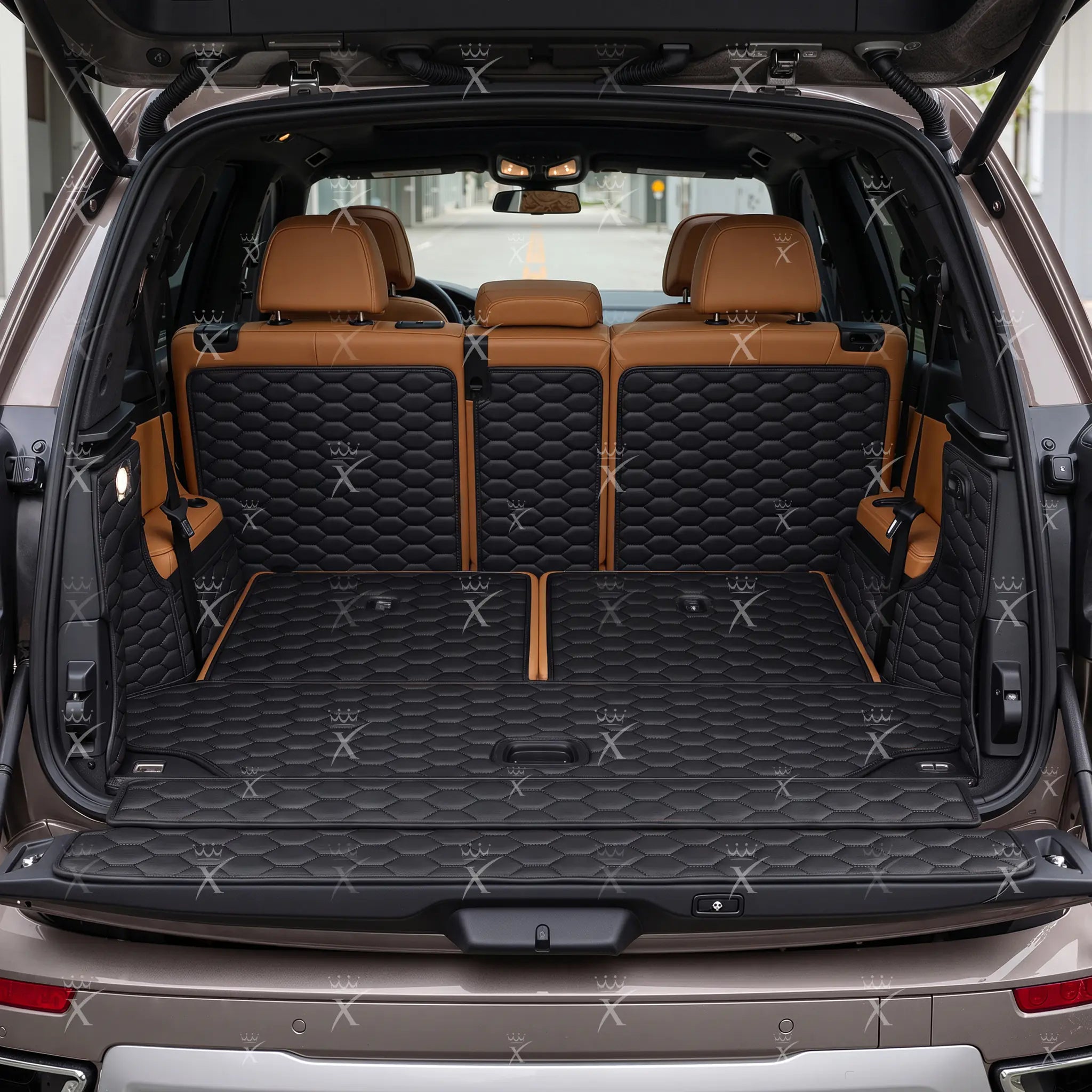 Luxus Honeycomb 360Fit Series Trunk Mat | Black & Black Stitching