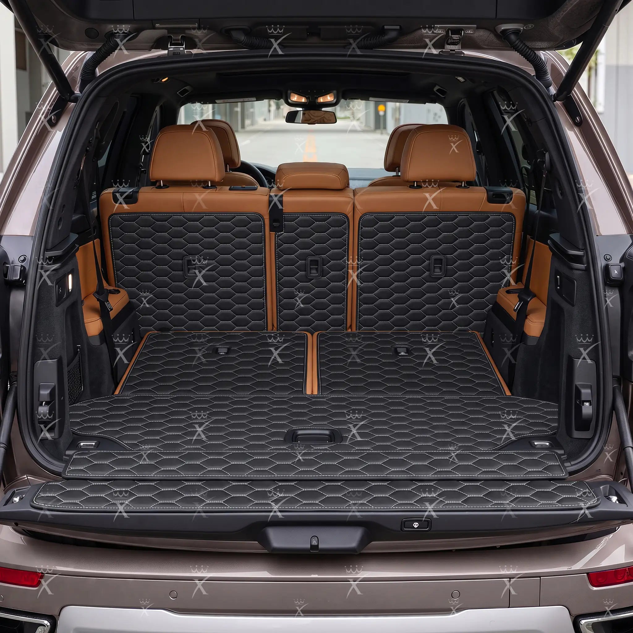 Luxus Honeycomb XtendFit Series Trunk Mat | Black & White Stitching