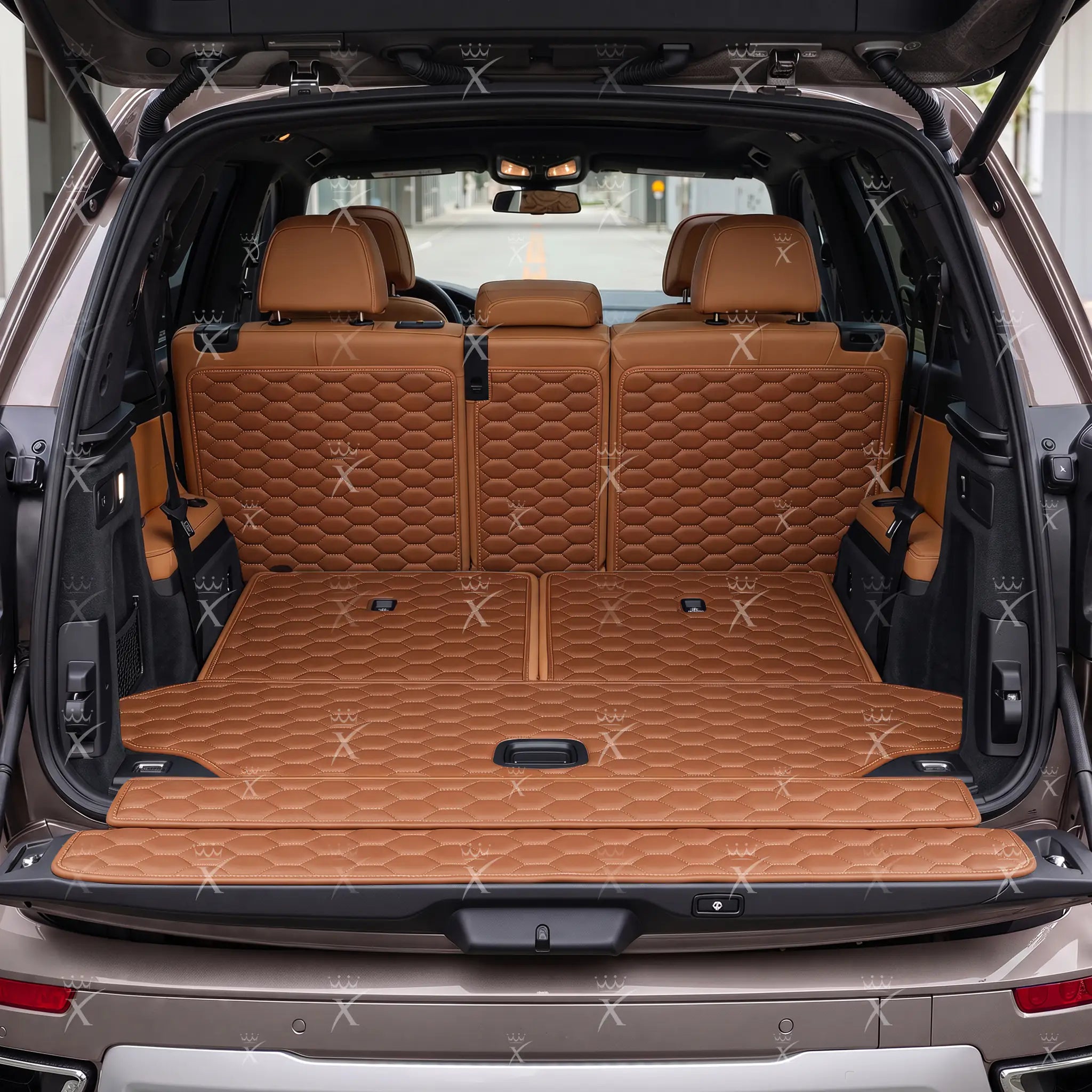 Luxus Honeycomb XtendFit Series Trunk Mat | Caramel Brown
