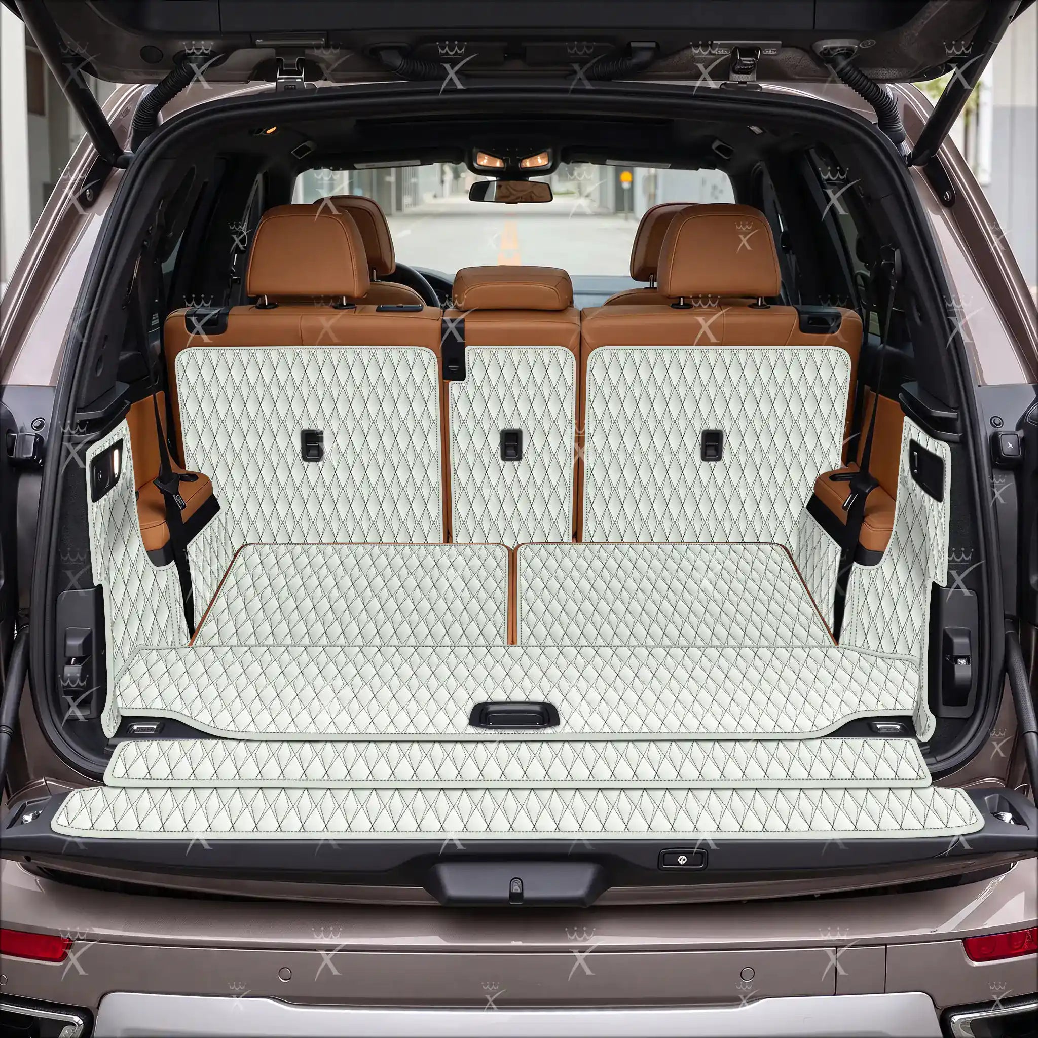 Luxus Twin-Diamond 360Fit Series Trunk Mat | Snow White & Black Stitching
