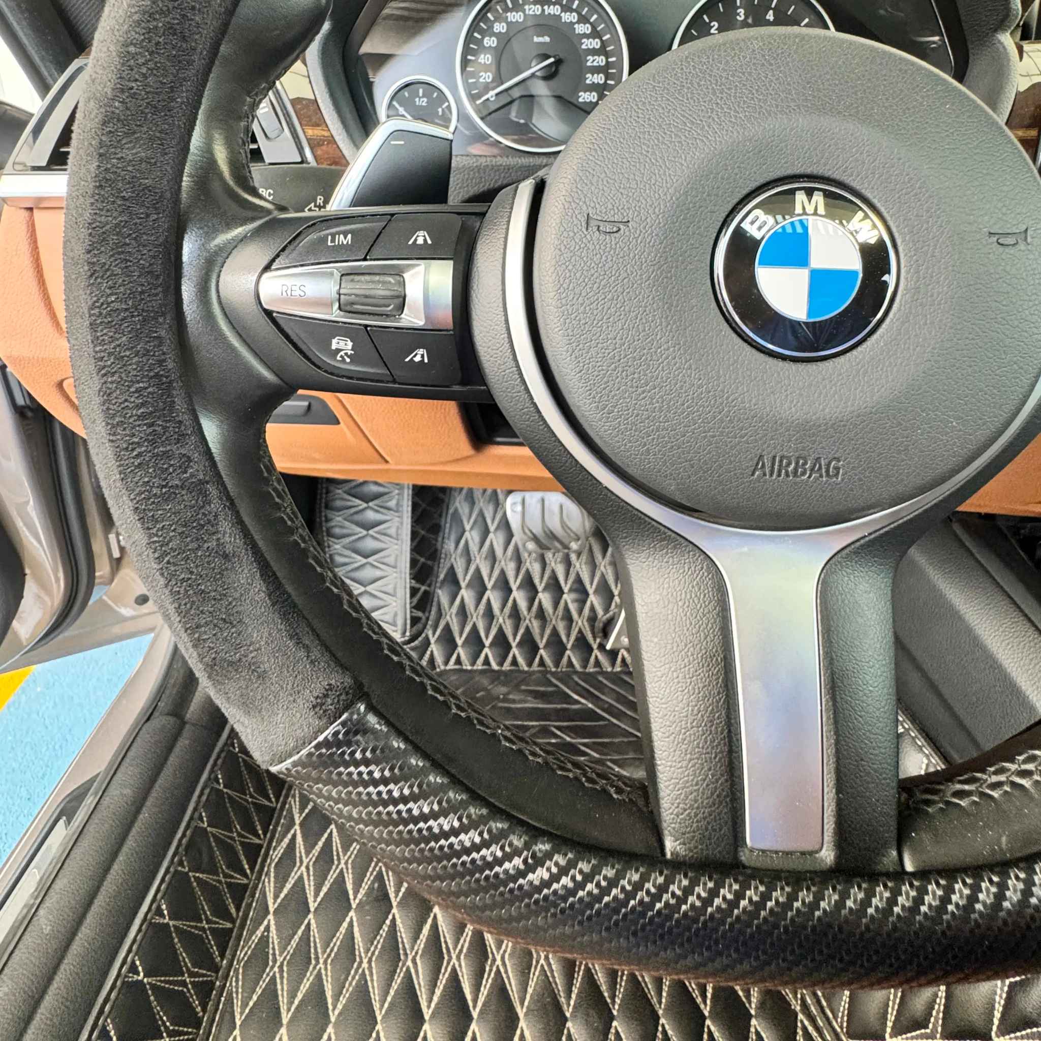 Carbon + Suede Full Steering Wheel Cover