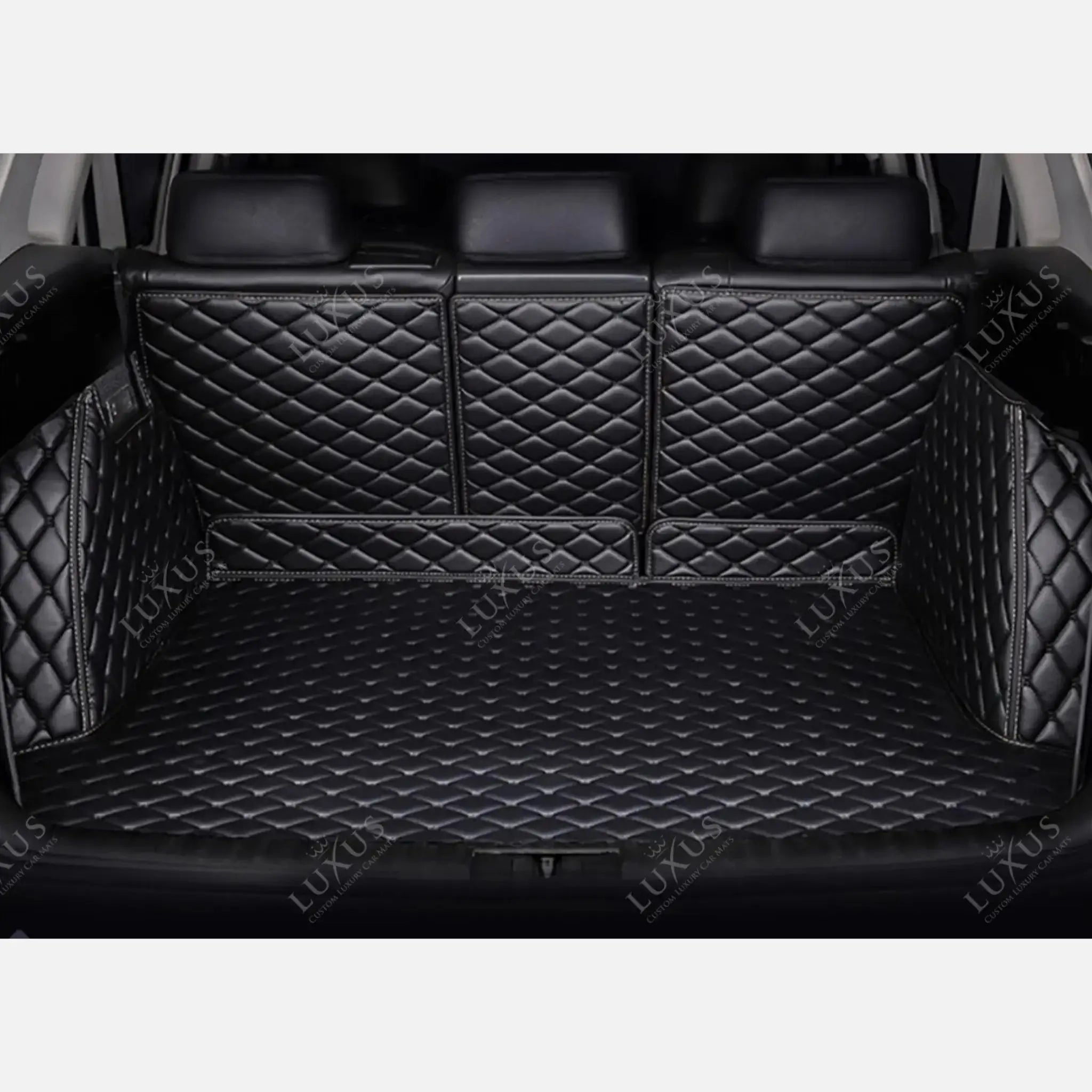 Luxus Car Mats™ – 3D-Luxus-Leder-Kofferraum-/Kofferraummatte in Schwarz und Schwarz mit Nähten